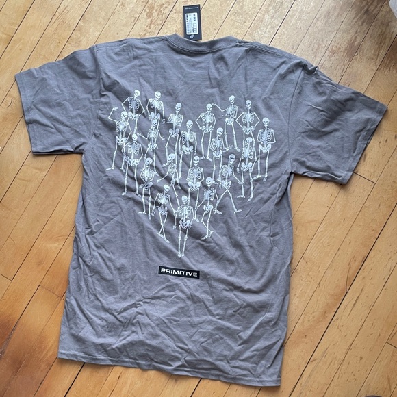 Primitive Graphic T - NWT M - Picture 2 of 4